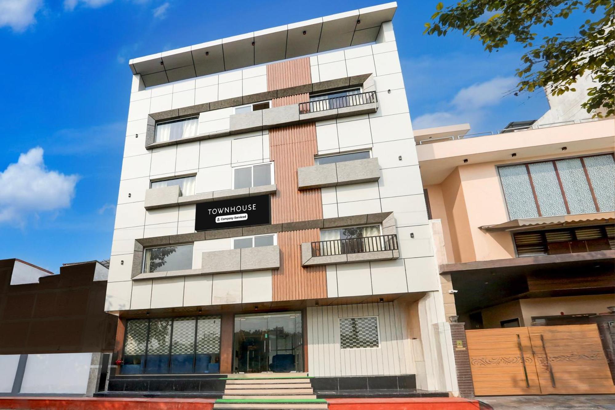 Super Townhouse Taj Nagri Phase 2 Formerly Grand Rivera Tājganj 外观 照片